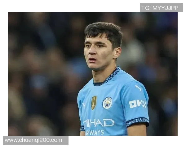 足坛巨星光荣谢幕回顾传奇生涯与未来动向引发球迷热议